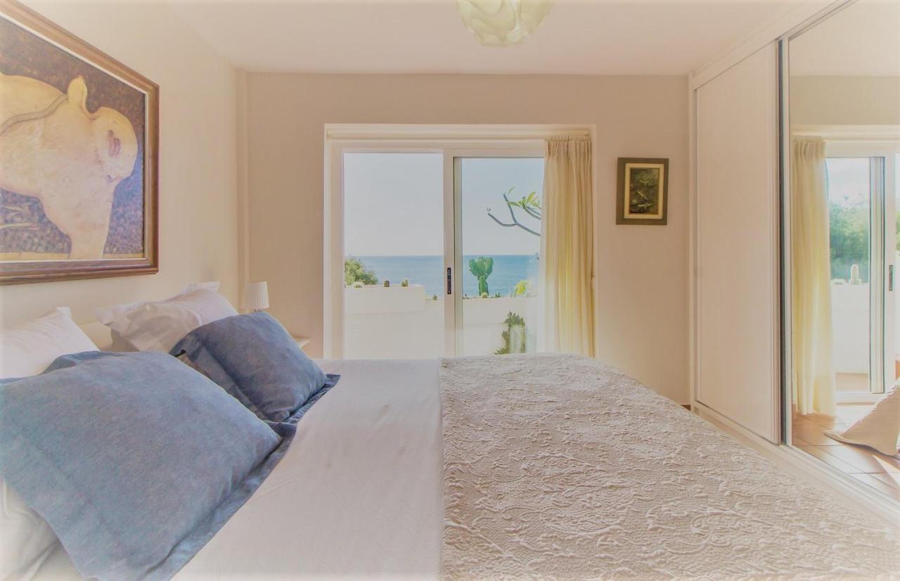 Villa In Protected Space In Front Of The Sea Лос Реалехос Екстериор снимка